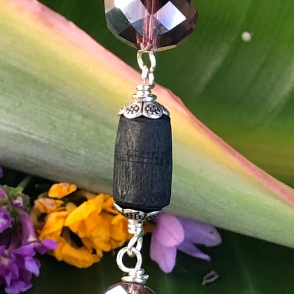 29  1/2" black Tulasi with purple glass crystal beads - Picture 4 of 8